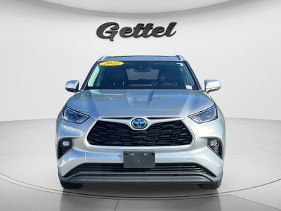 2022 Toyota Highlander Hybrid XLE