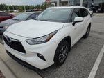 2020 Toyota Highlander Hybrid XLE