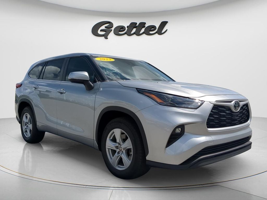2023 Toyota Highlander LE