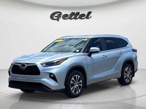 2023 Toyota HIGHLANDER XLE