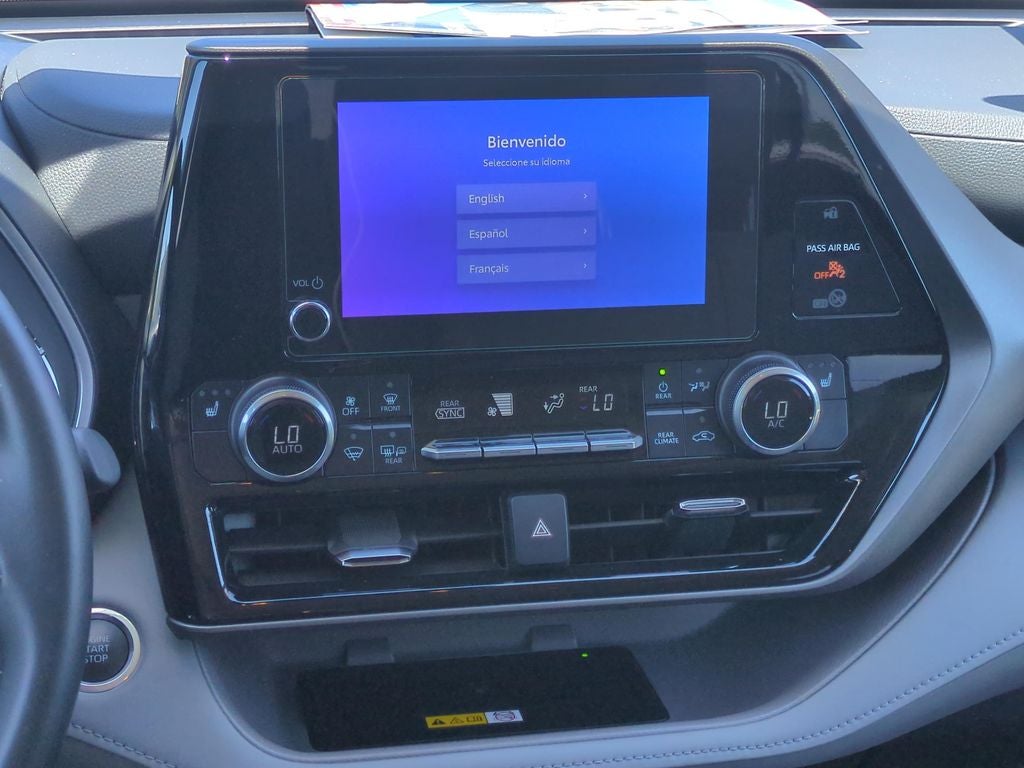 2024 Toyota HIGHLANDER XLE