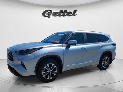 2024 Toyota HIGHLANDER XLE