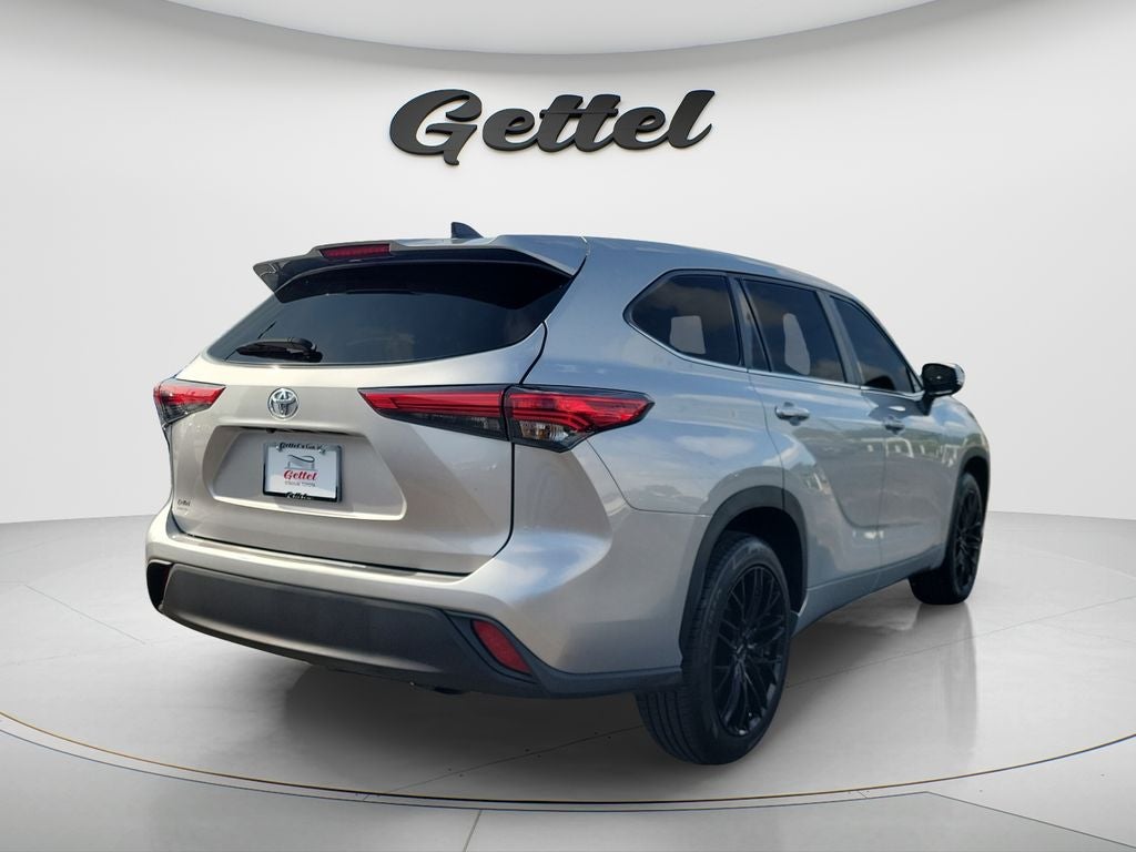 2023 Toyota Highlander LE