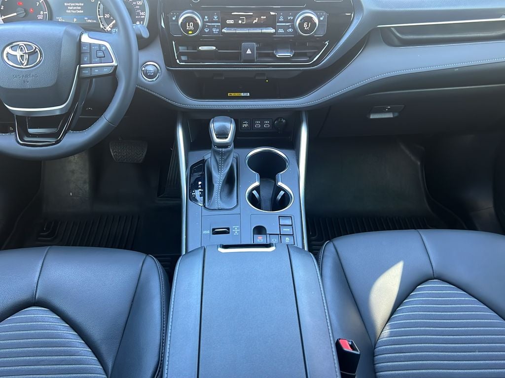 2023 Toyota Highlander XSE