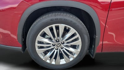 2024 Toyota Highlander Platinum