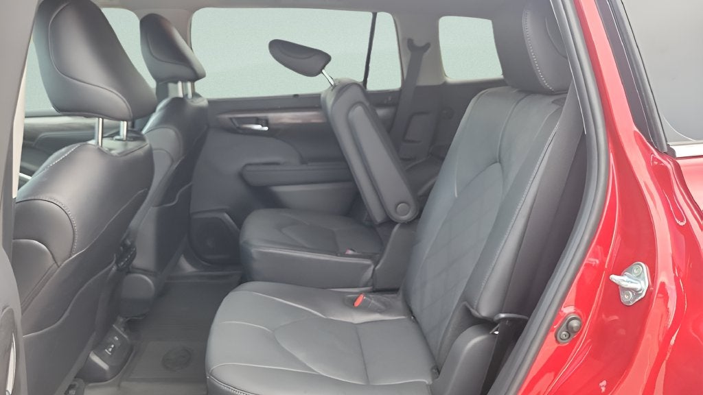 2024 Toyota Highlander Platinum
