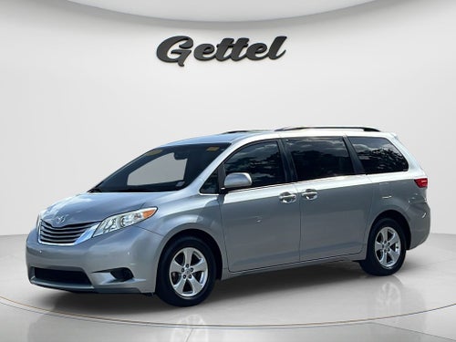 2017 Toyota Sienna LE 8 Passenger