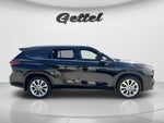 2026 Toyota Highlander Hybrid Limited