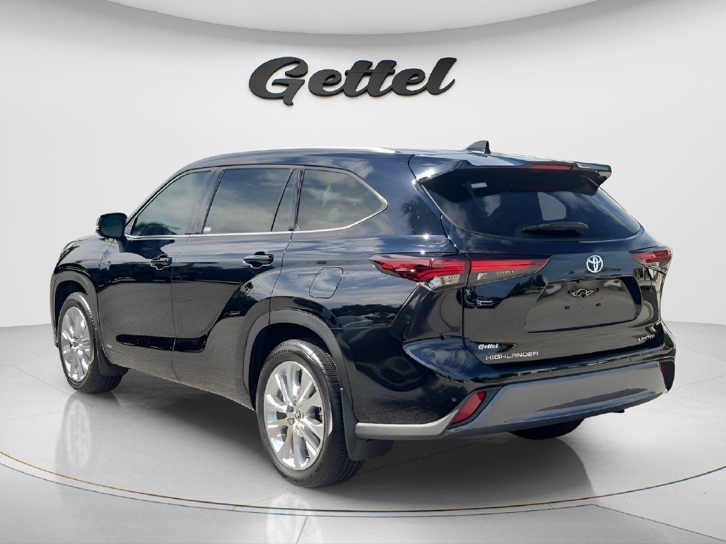 2026 Toyota Highlander Hybrid Limited