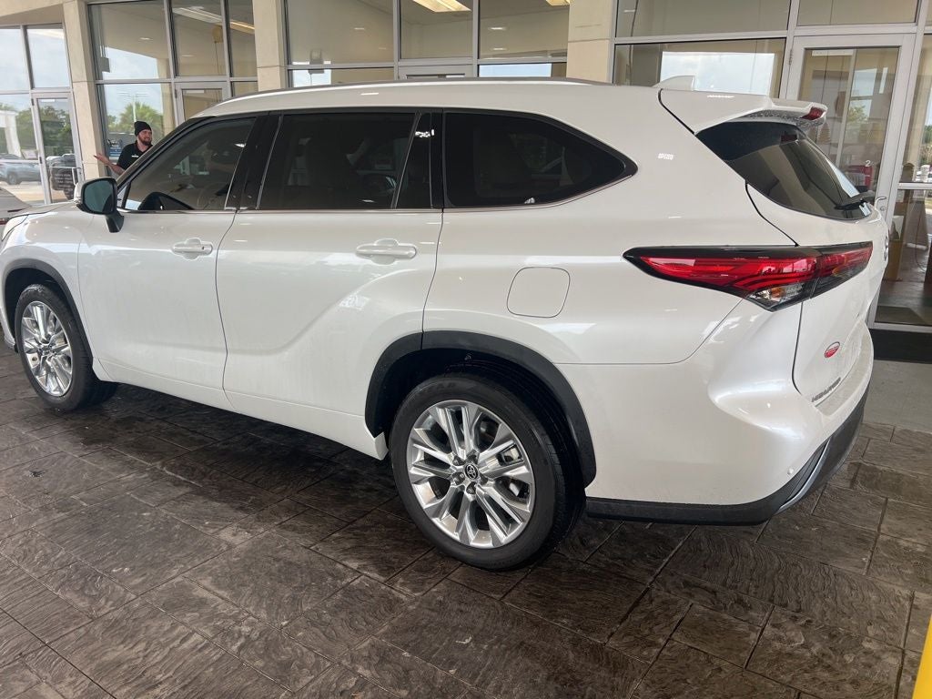 2023 Toyota Highlander Hybrid Limited