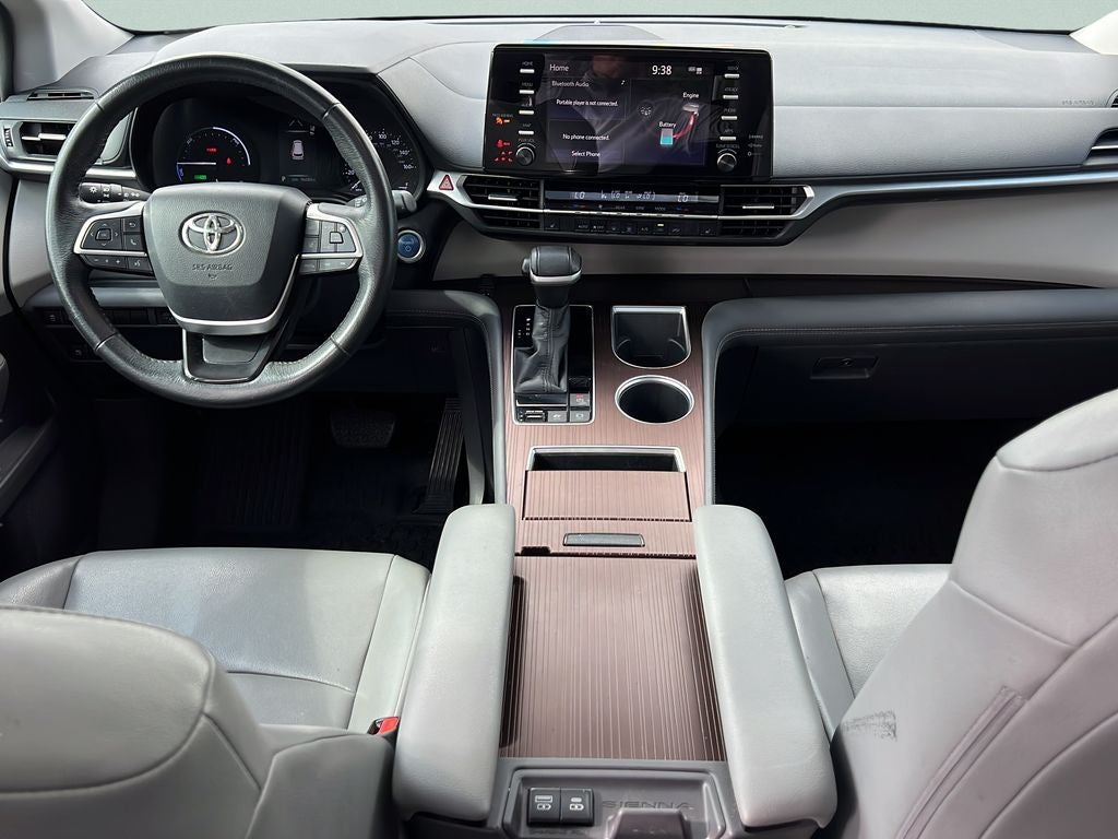 2021 Toyota Sienna XLE 8 Passenger