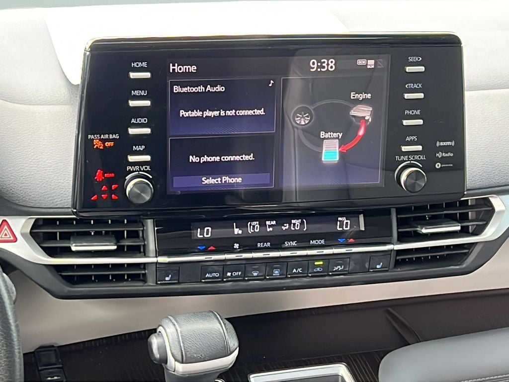 2021 Toyota Sienna XLE 8 Passenger