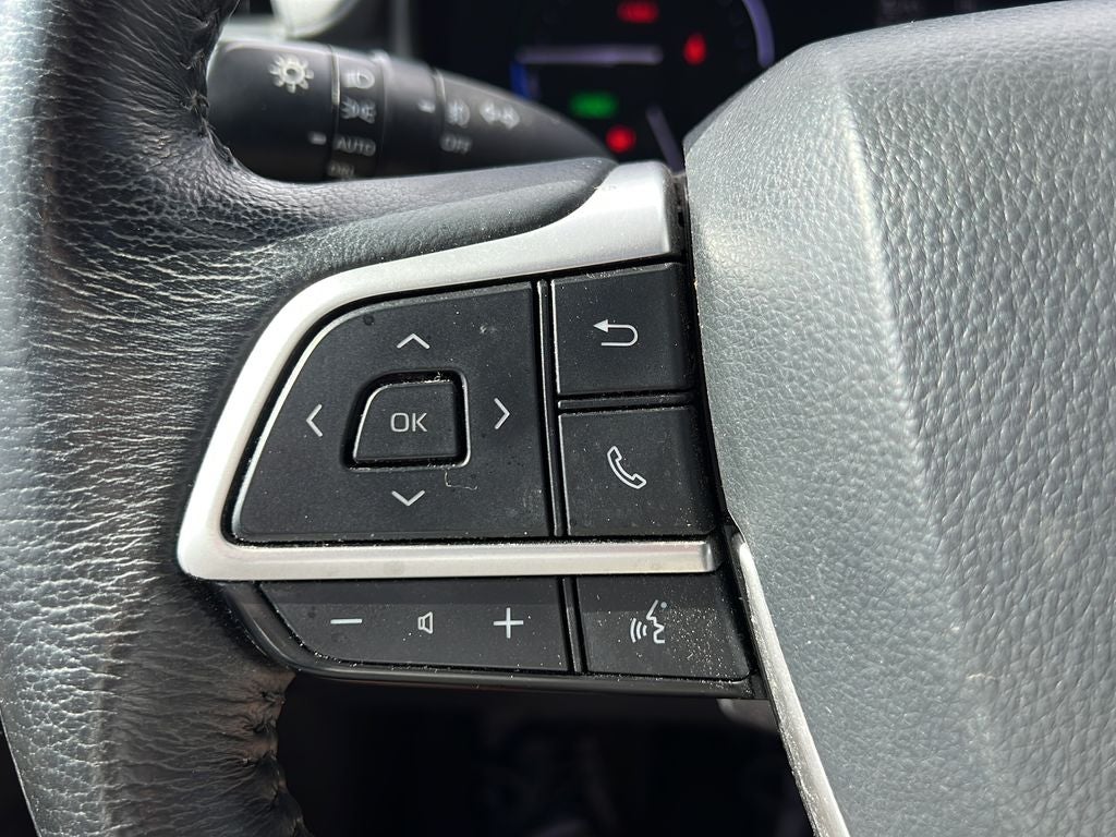 2021 Toyota Sienna XLE 8 Passenger