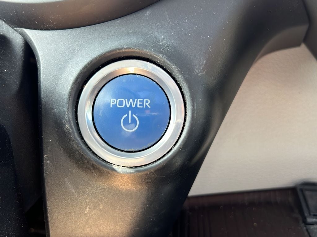 2021 Toyota Sienna XLE 8 Passenger