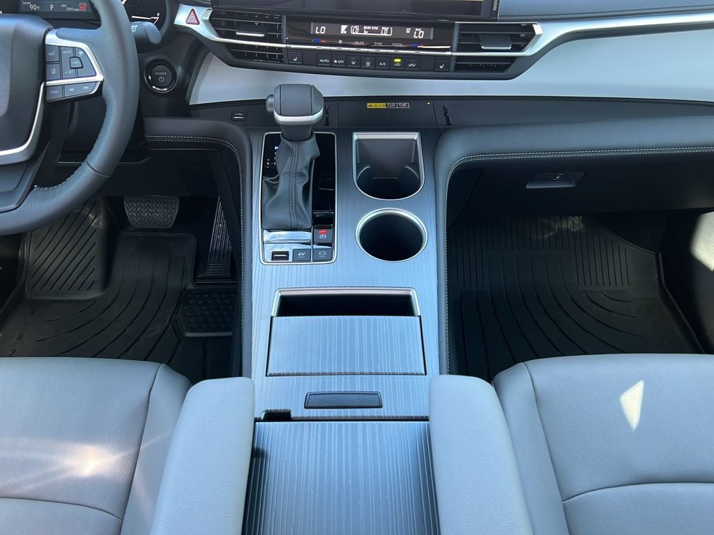 2026 Toyota Sienna XLE 8 Passenger