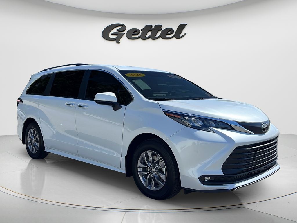 2026 Toyota Sienna XLE 8 Passenger