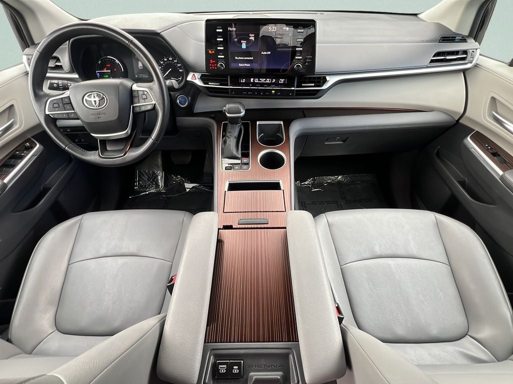 2024 Toyota Sienna XLE 8 Passenger