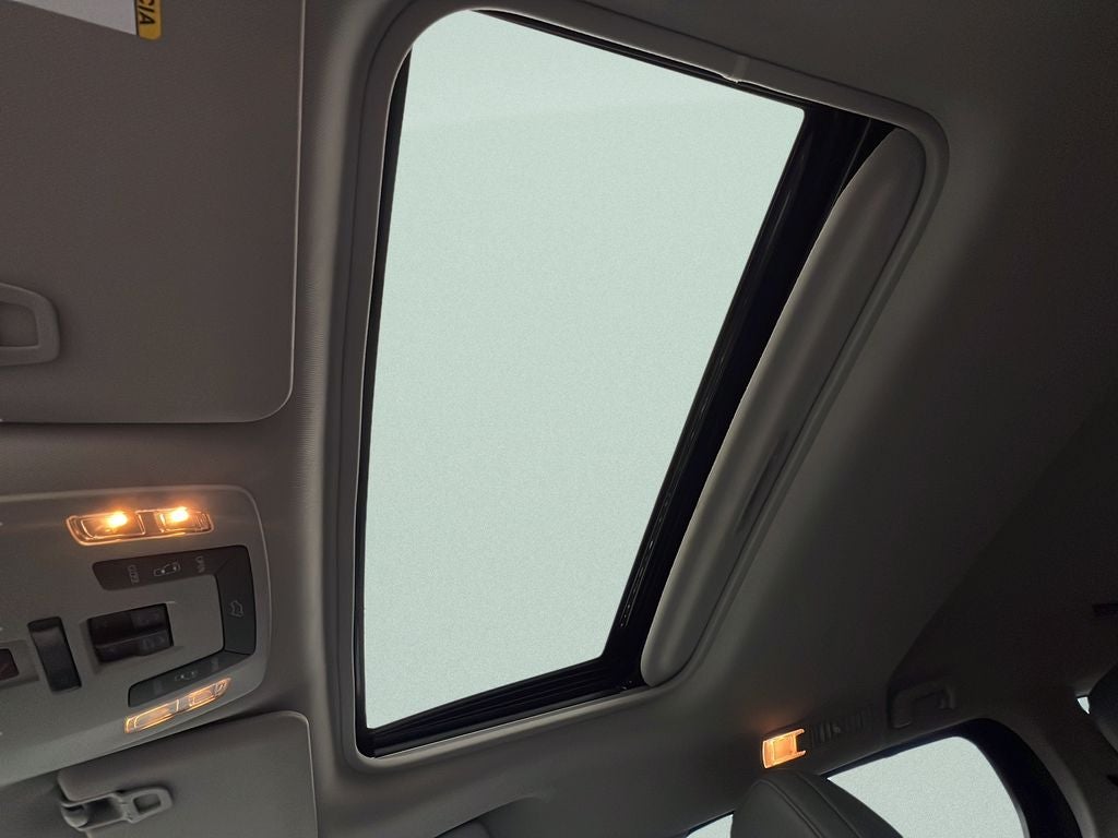 2024 Toyota Sienna XLE 8 Passenger