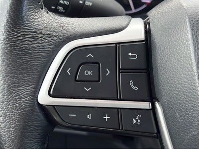 2024 Toyota Sienna XLE 8 Passenger