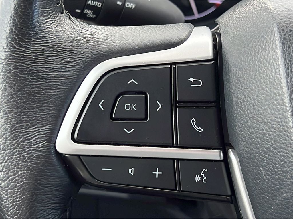 2024 Toyota Sienna XLE 8 Passenger
