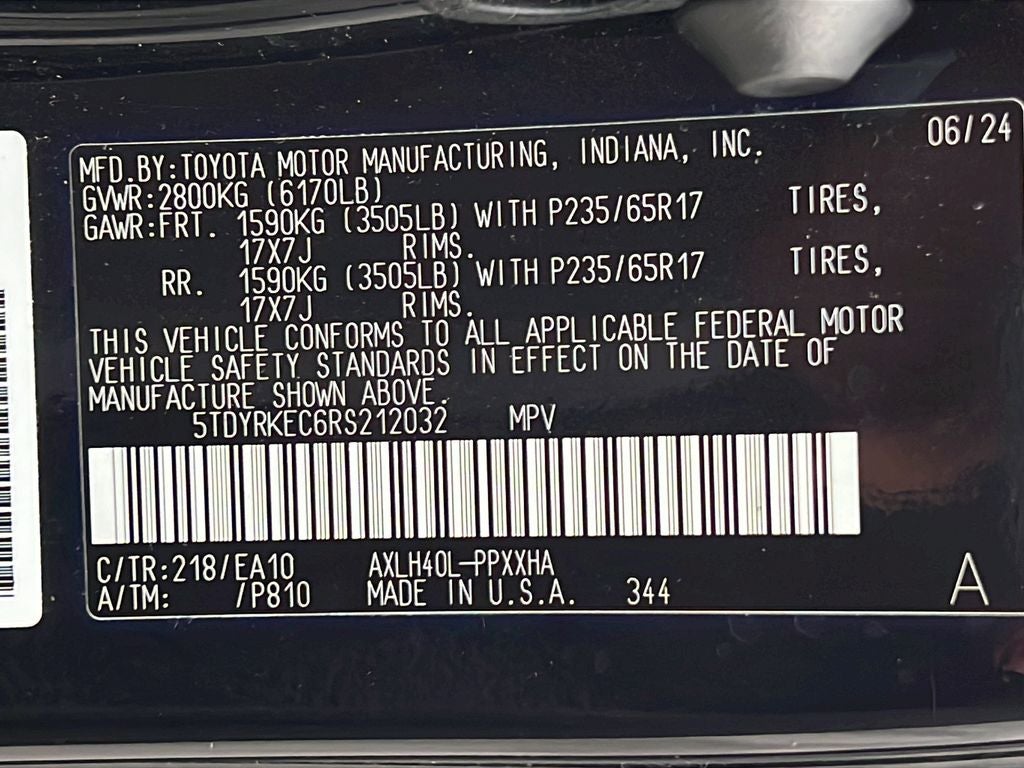 2024 Toyota Sienna XLE 8 Passenger