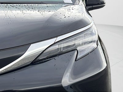 2024 Toyota Sienna XLE 8 Passenger
