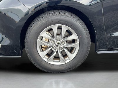 2024 Toyota Sienna XLE 8 Passenger