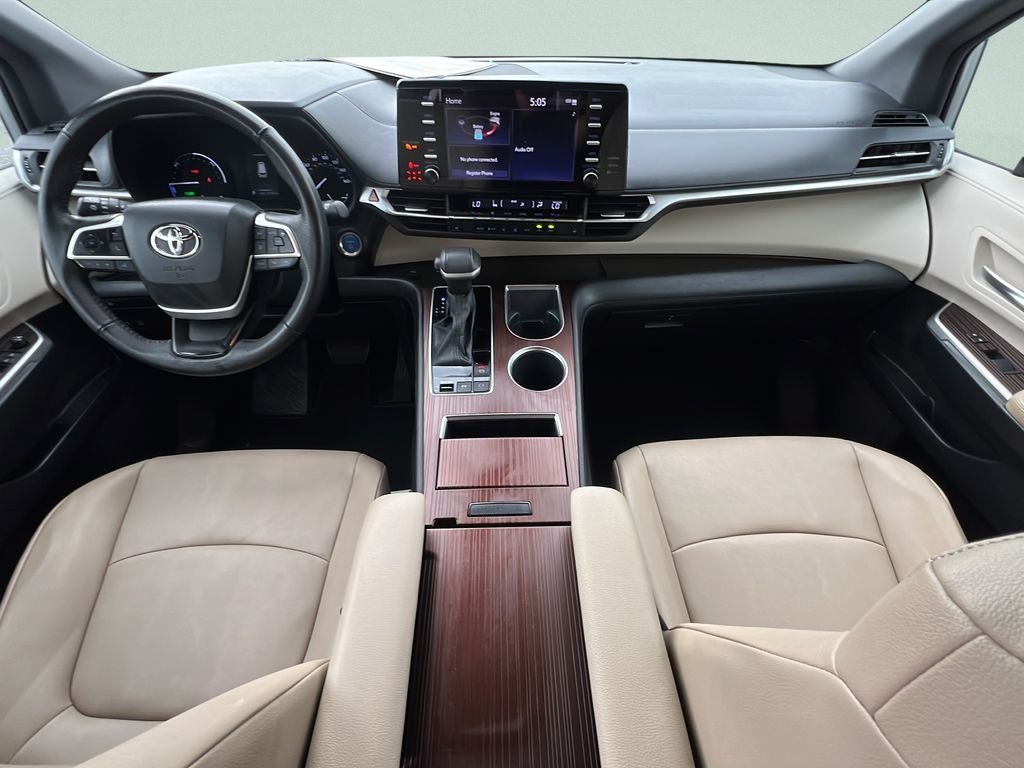 2023 Toyota Sienna XLE 8 Passenger