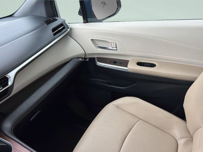 2023 Toyota Sienna XLE 8 Passenger