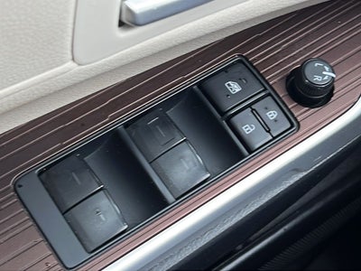 2023 Toyota Sienna XLE 8 Passenger