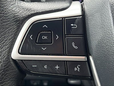 2023 Toyota Sienna XLE 8 Passenger