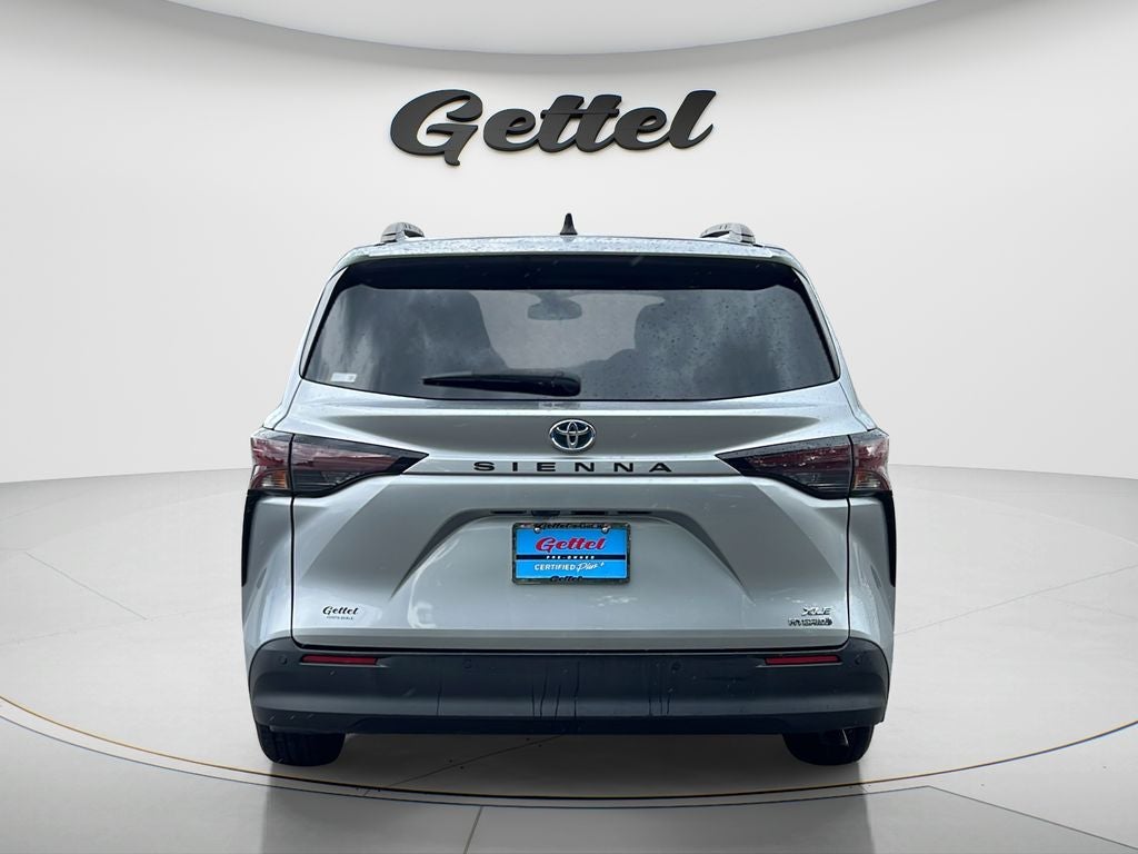 2023 Toyota Sienna XLE 8 Passenger