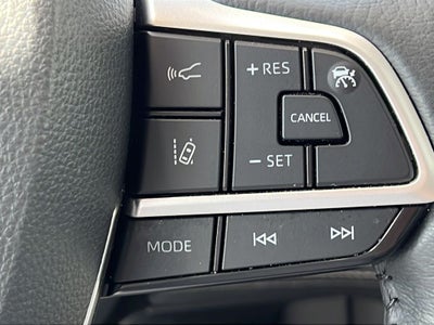 2025 Toyota SIENNA XLE XLE 8 Passenger