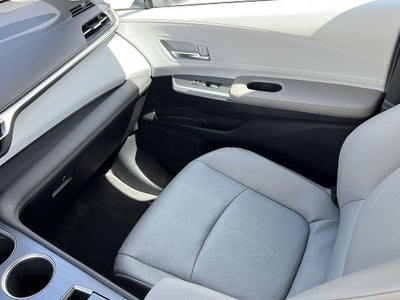 2025 Toyota Sienna XLE 8 Passenger