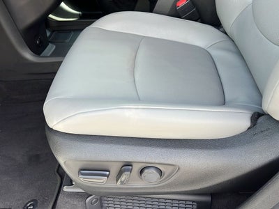 2025 Toyota Sienna XLE 8 Passenger