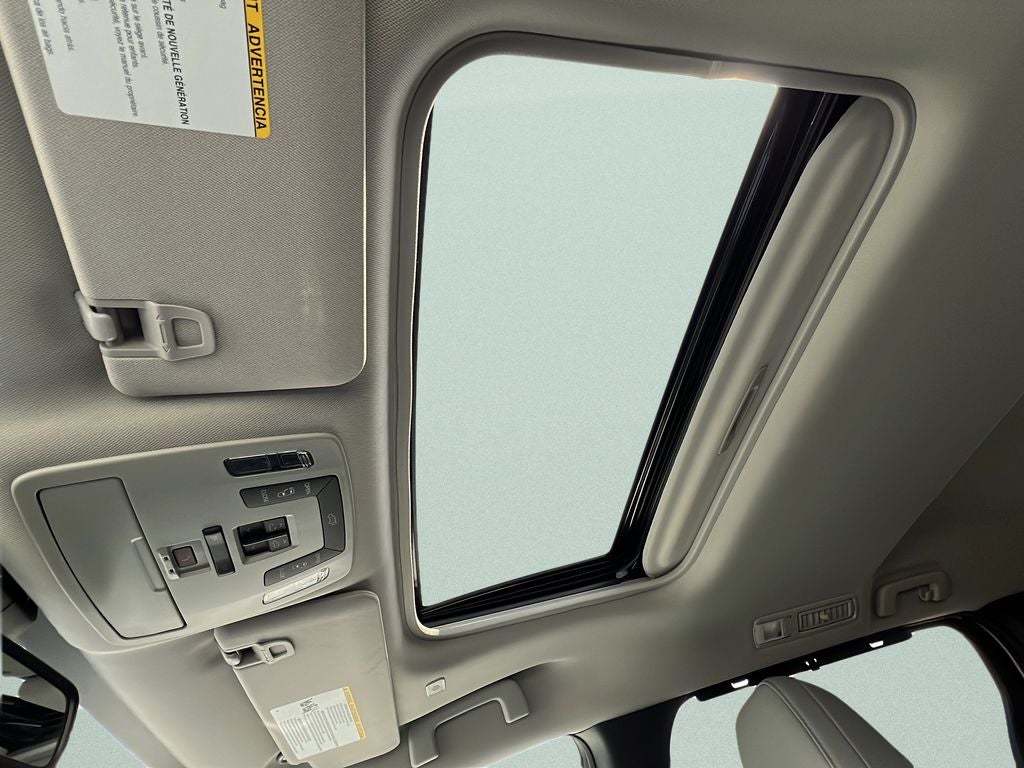 2025 Toyota Sienna XLE 8 Passenger