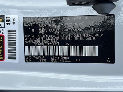 2025 Toyota Sienna XLE 8 Passenger