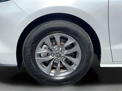 2025 Toyota Sienna XLE 8 Passenger