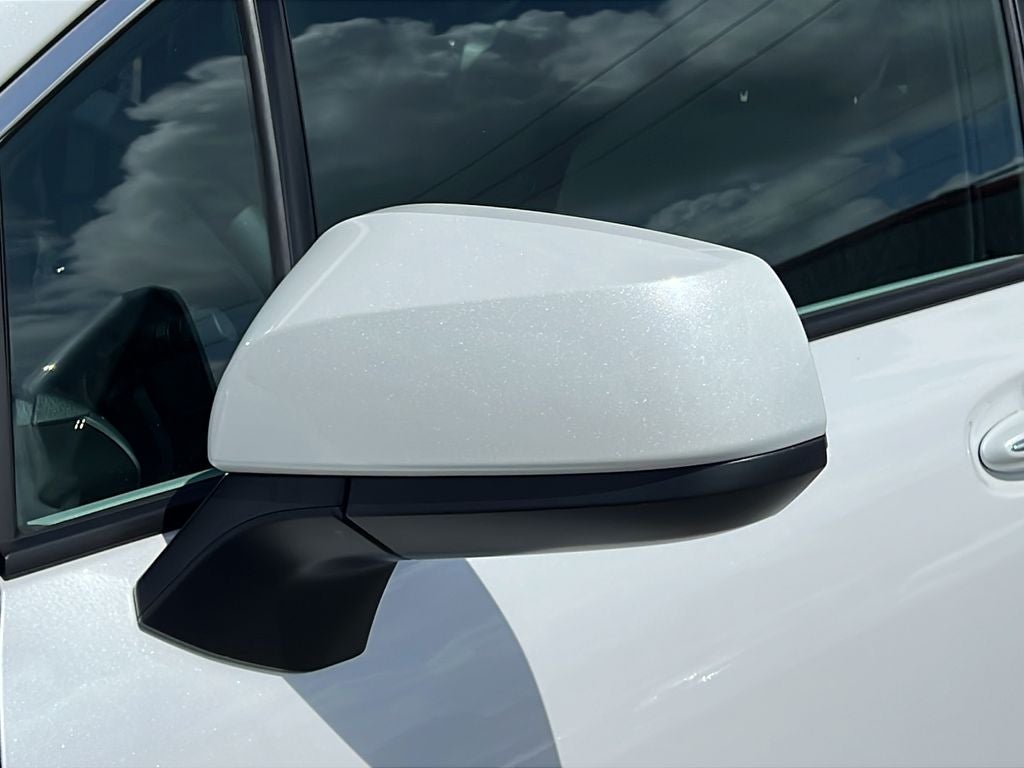 2025 Toyota Sienna XLE 8 Passenger