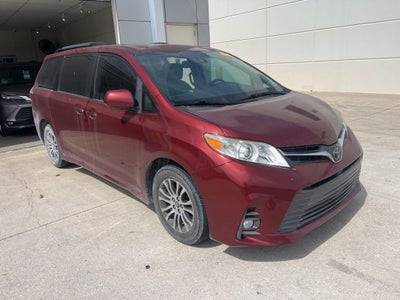 2020 Toyota SIENNA XLE 3.5L XLE