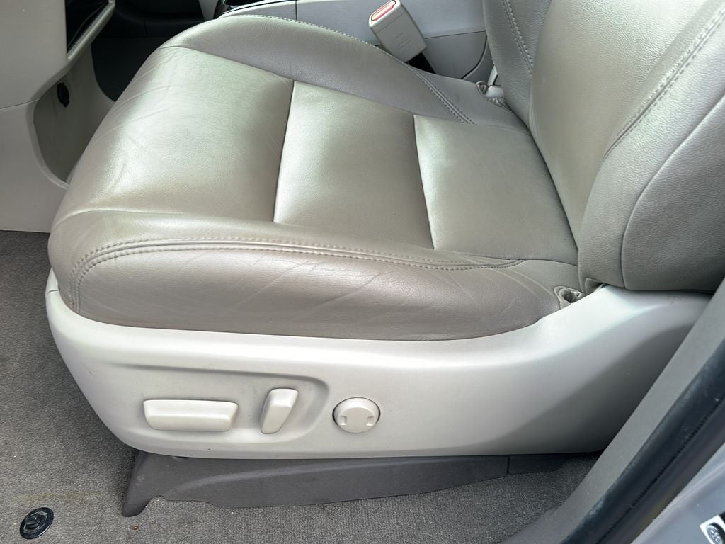 2020 Toyota SIENNA XLE 3.5L XLE 8 Passenger