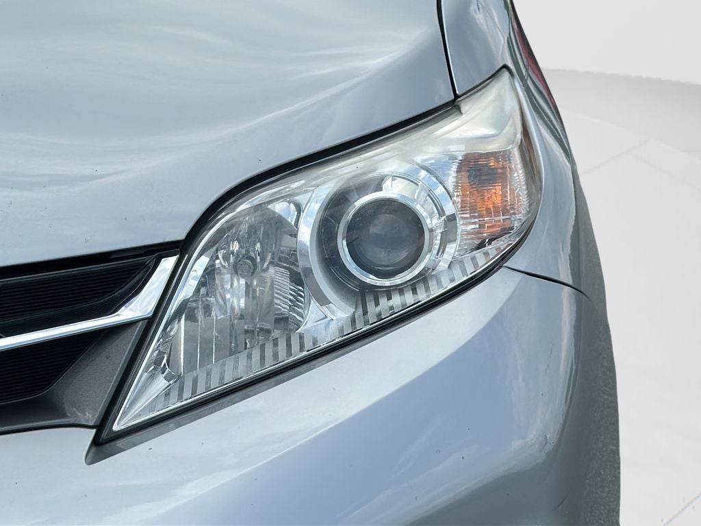 2020 Toyota SIENNA XLE 3.5L XLE 8 Passenger
