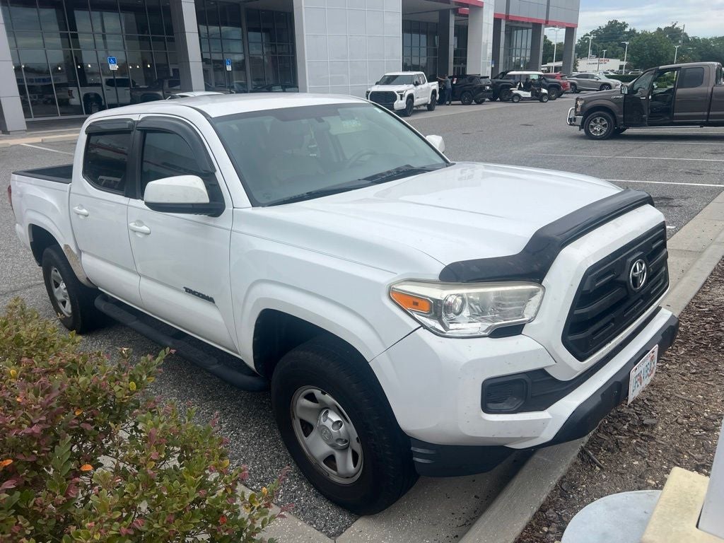 2017 Toyota Tacoma SR