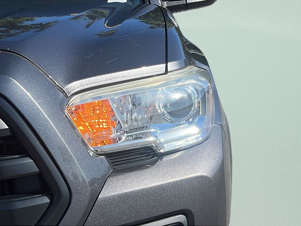2019 Toyota Tacoma SR