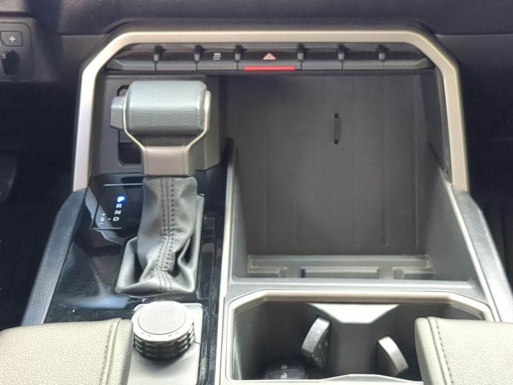 2024 Toyota TUNDRA 4X2 SR5