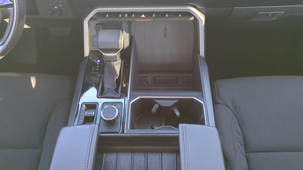 2023 Toyota TUNDRA 4X4 SR5