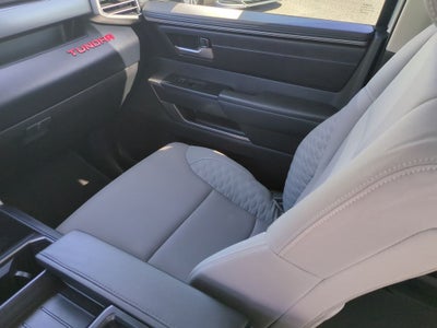 2024 Toyota TUNDRA 4X4 SR5