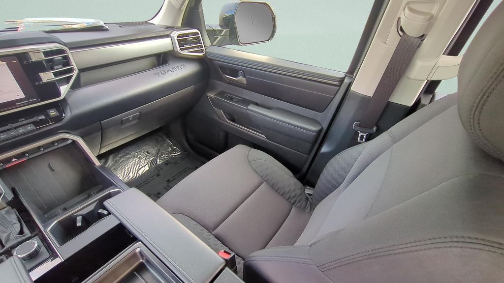 2024 Toyota TUNDRA 4X4 SR5