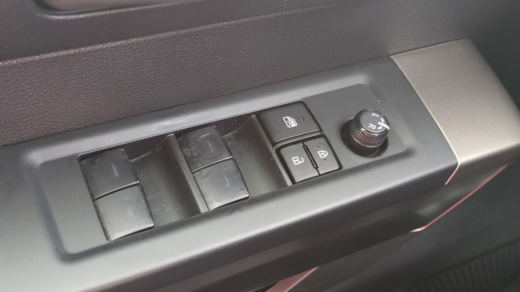 2024 Toyota TUNDRA 4X4 SR5