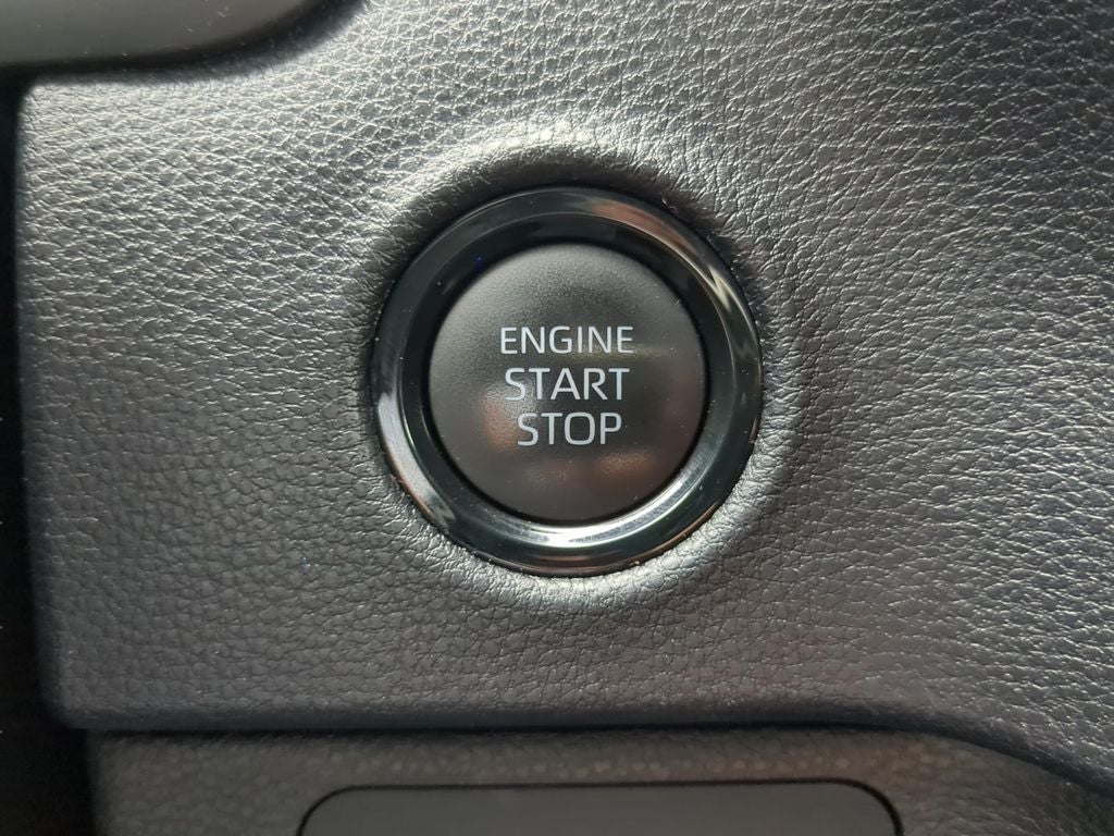 2025 Toyota TUNDRA 4X4 SR5